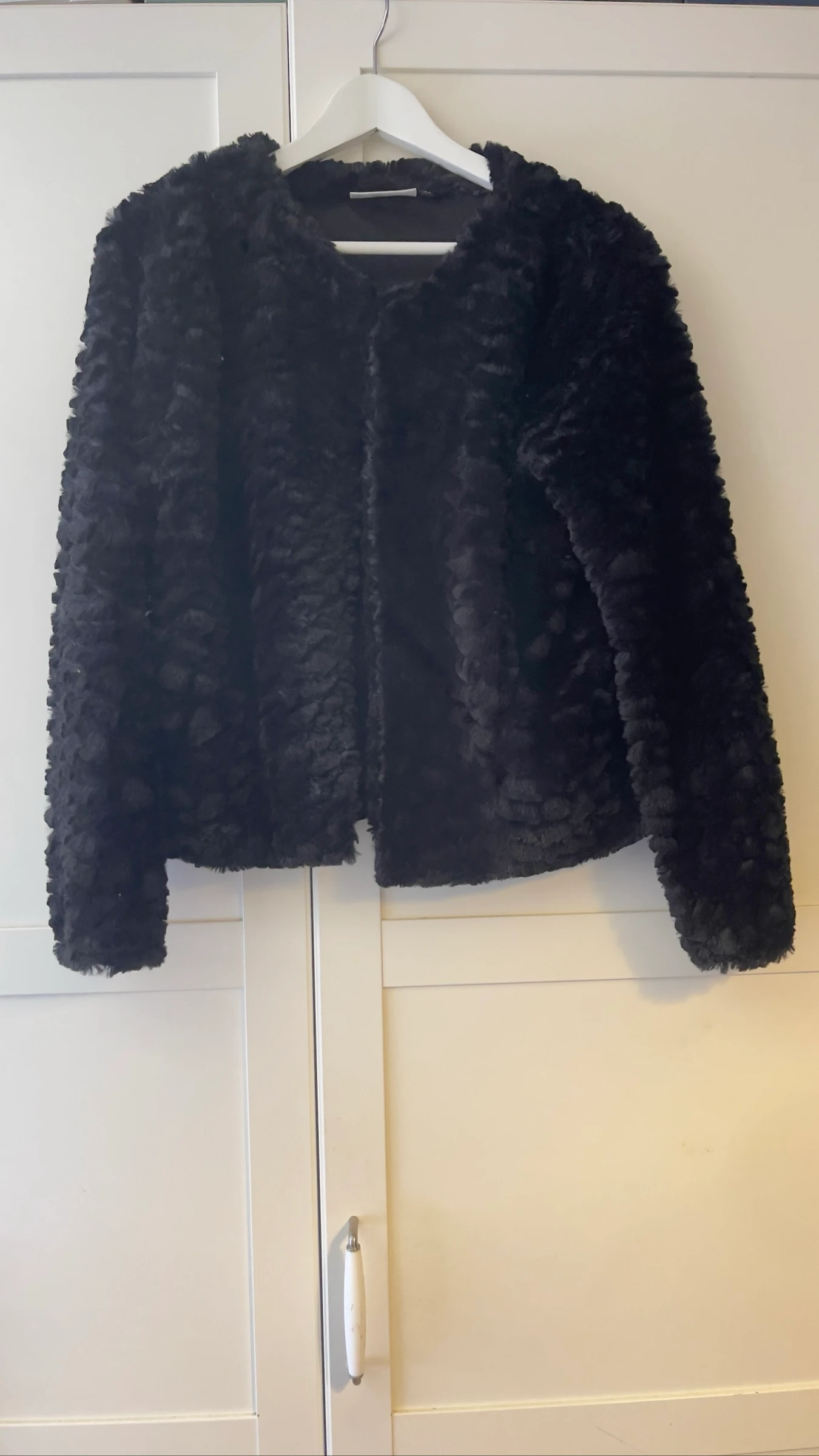 Zwarte faux fur jas – maat 46 – Maxielle